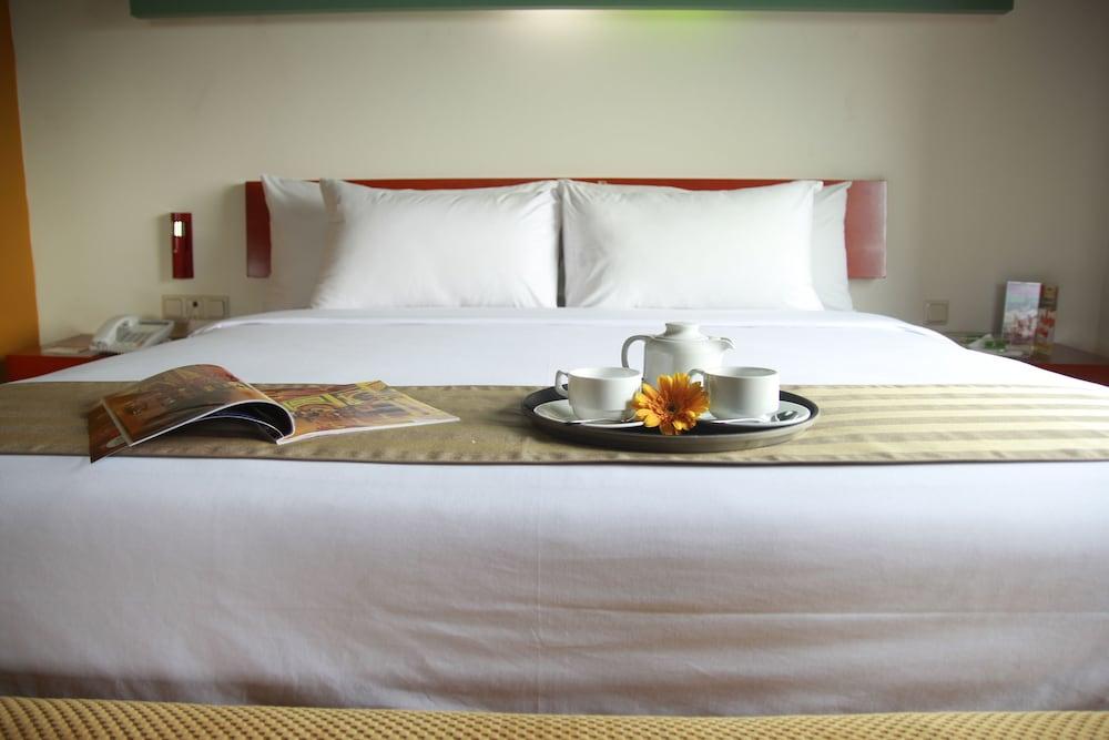 Sparks Life Jakarta, Artotel Curated Exterior foto
