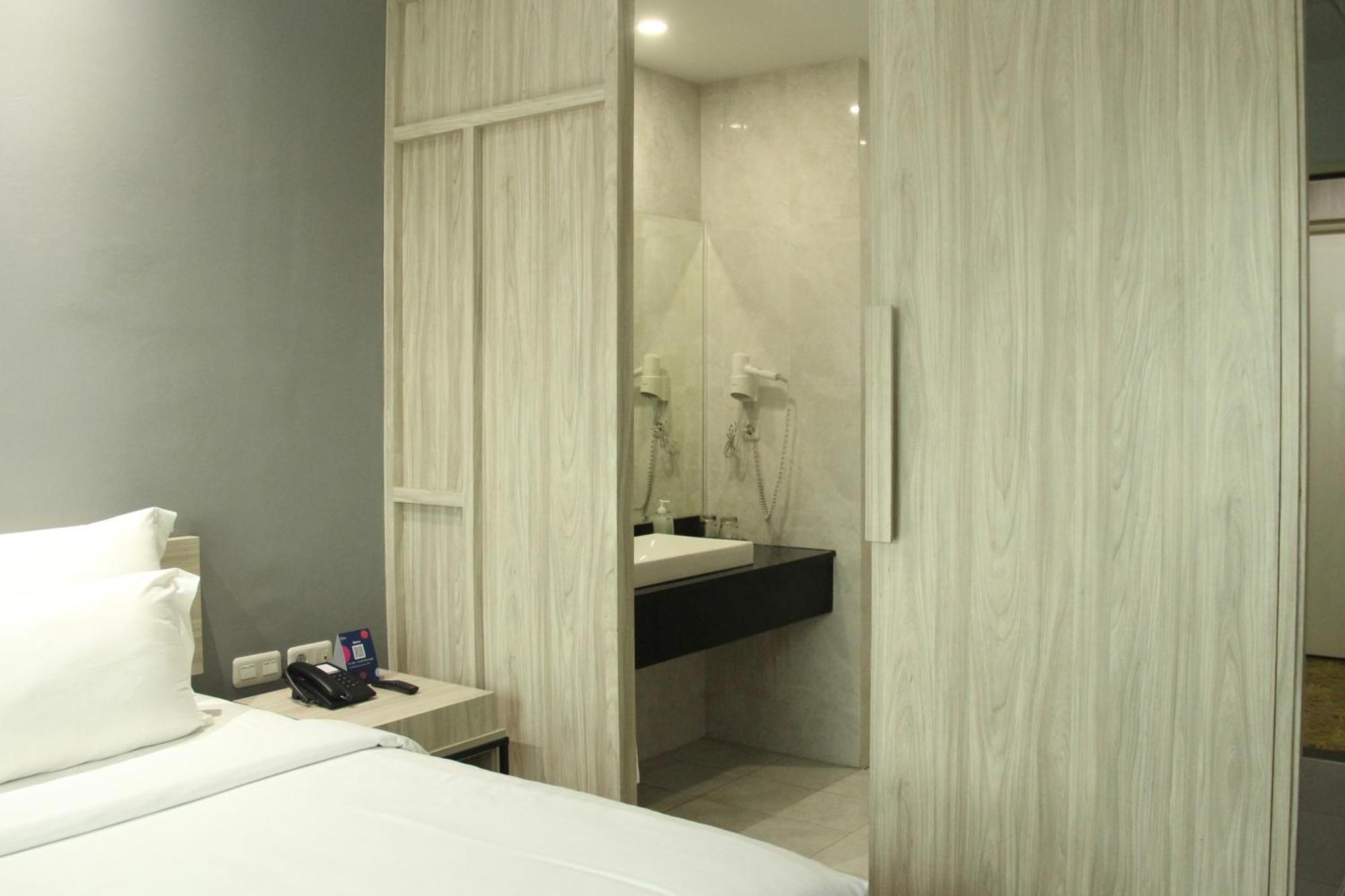 Sparks Life Jakarta, Artotel Curated Exterior foto