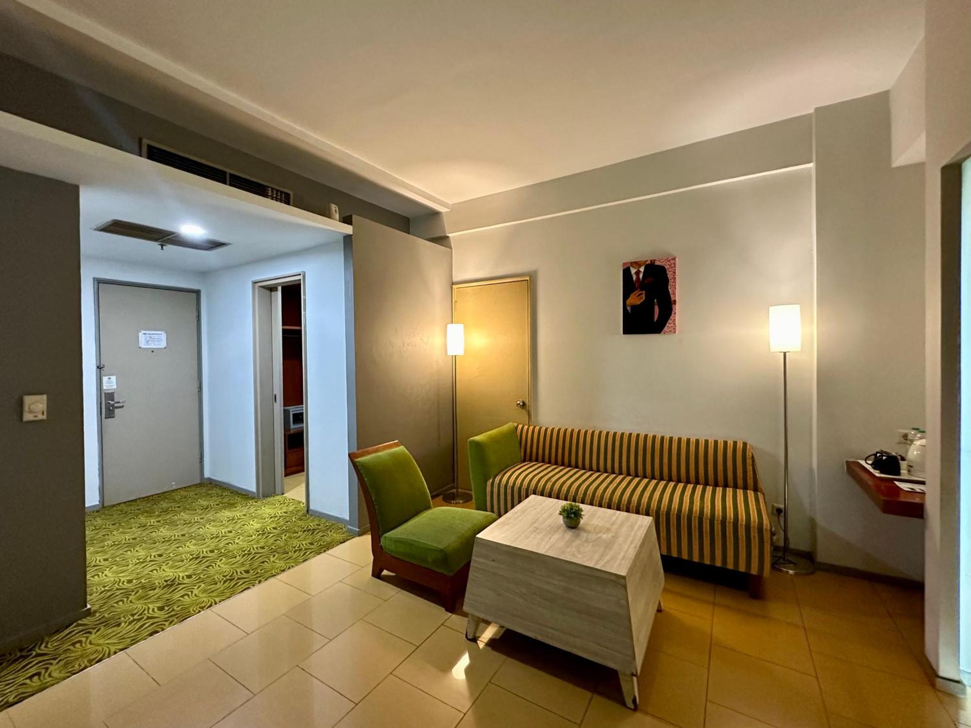 Sparks Life Jakarta, Artotel Curated Exterior foto