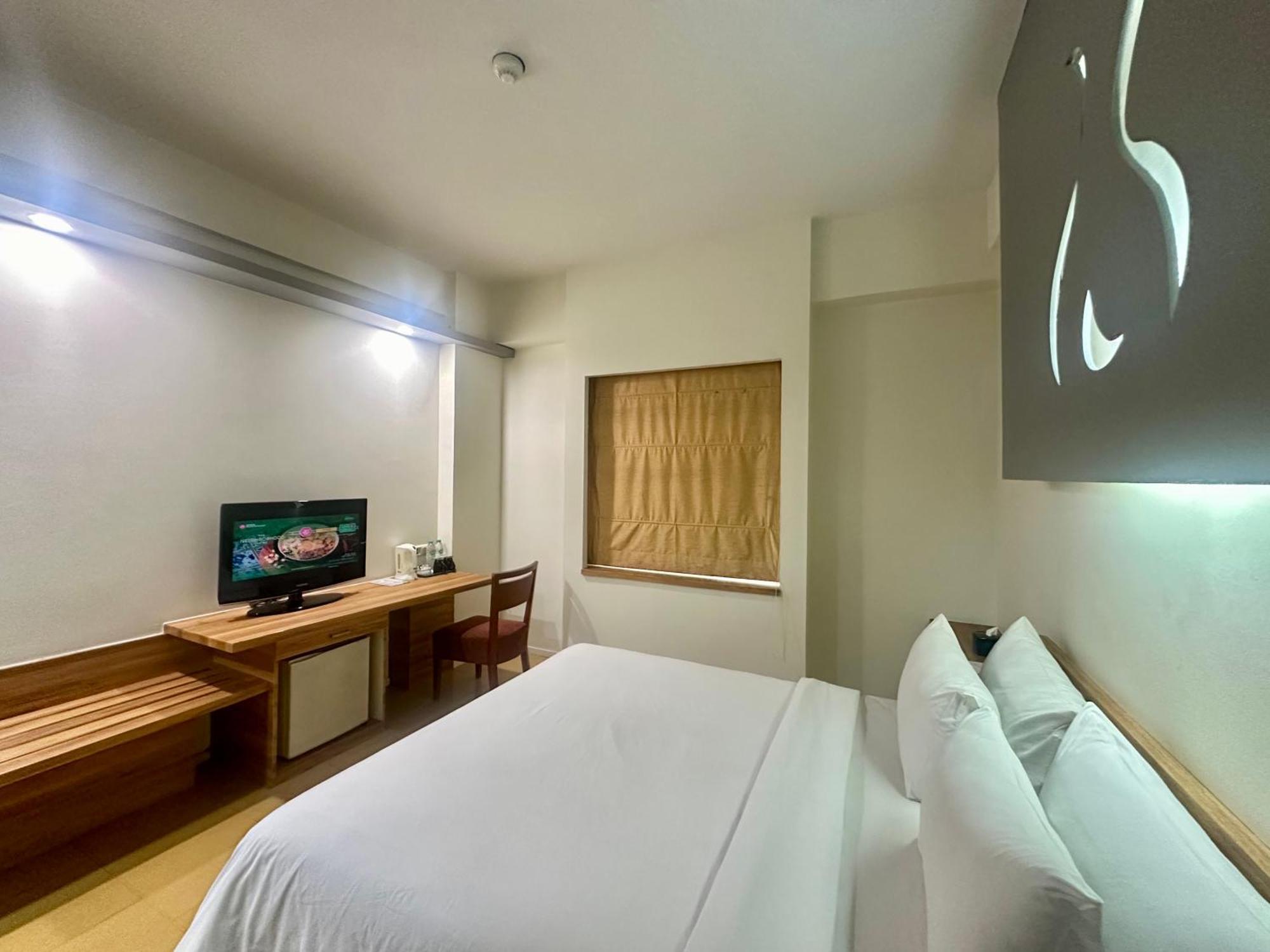 Sparks Life Jakarta, Artotel Curated Exterior foto